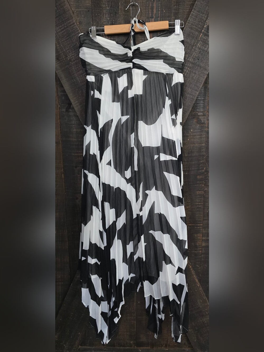 NWT Express Pleated Halter Midi Dress With Pockets Size Medium